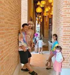  陈浩民娇妻带子女体验农场生活,兄妹四人相亲相爱,画面温馨和谐