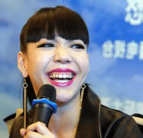  明明很美,一笑就气场全无的女星,林心如刘亦菲高圆圆上榜