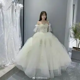  路怡睡醒了werty.