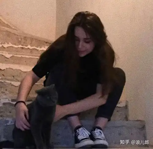  有没有不露脸或者是侧脸,又清新的女生头像