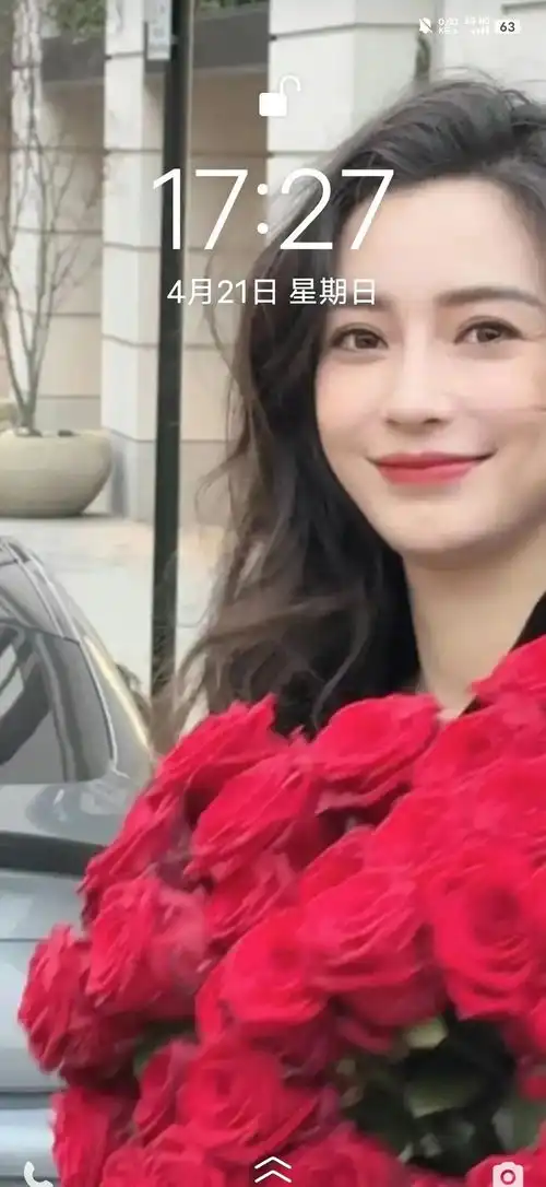  美女演员赵露思今日上海线下活动生图释出啦甜美少女耶