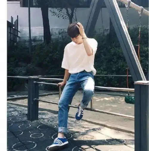 艺术感简约头像男文艺女