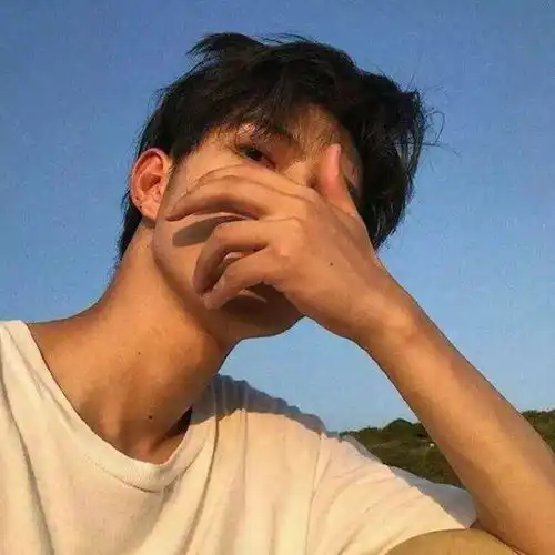 伤感的头像男生 绝望热