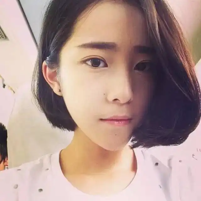  这样剪短发的女孩最好看