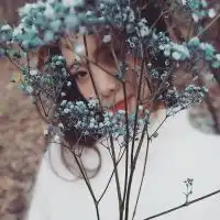 2022最火微信女头像伤感