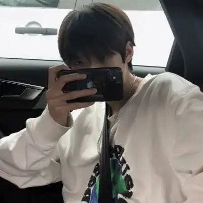  最近比较火的男生头像图片,优质不易撞的神仙男头