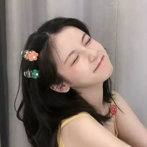  女生头像你笑起来真像好天气