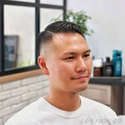  30岁以后的男士剪这样的发型,最帅气