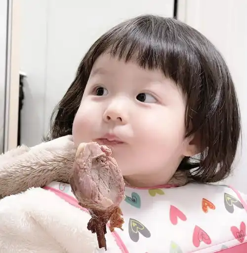 女生头像丸子妹卡通