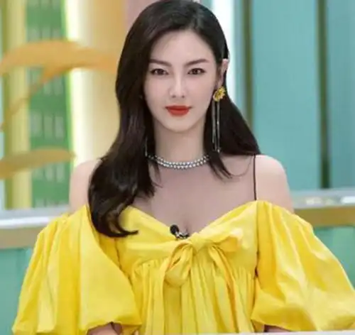  张雨绮2度离婚仍洒脱有为爱前行的勇气,亦有转身离去的霸气