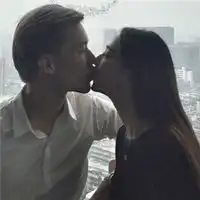  求一个比较成熟的网名儿和一个比较成熟的头像适合男生使用17岁