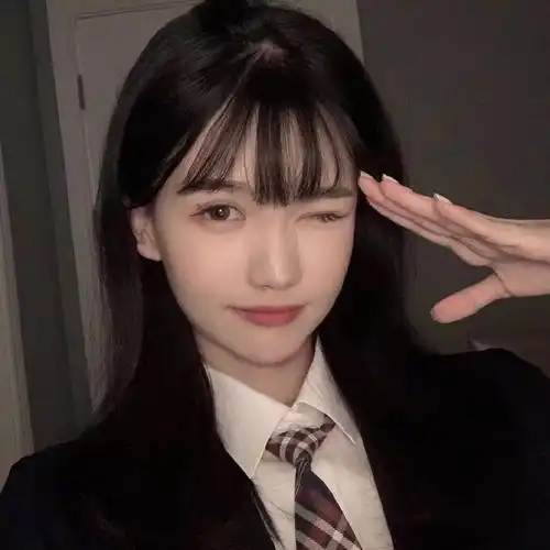 女生头像ins质感干净学