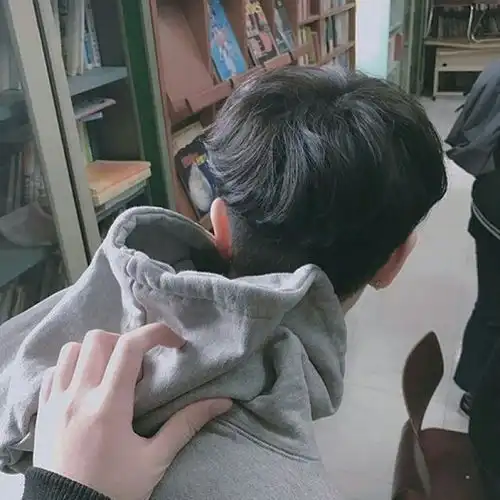  习惯晚睡是恋上了夜还是想起了你