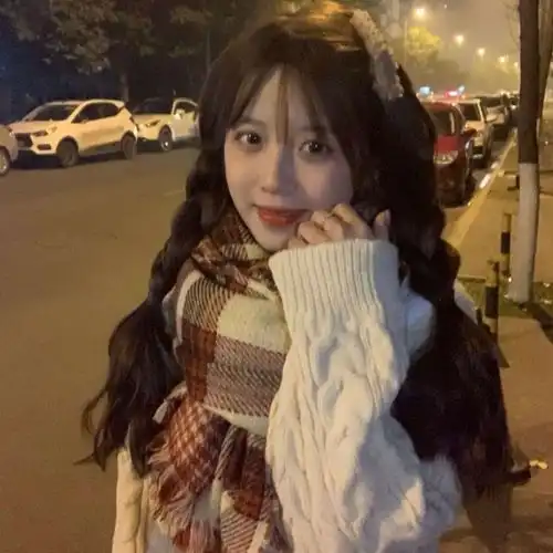 女生头像ins质感干净学