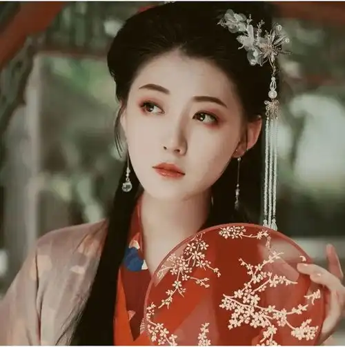  宫斗文离宫风华惊天下娘娘万福记忆不过流沙,浮华不过如梦