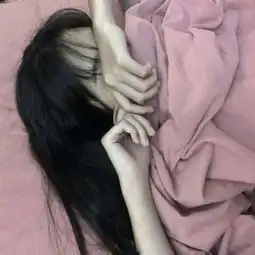  可爱挡脸00后女生头像