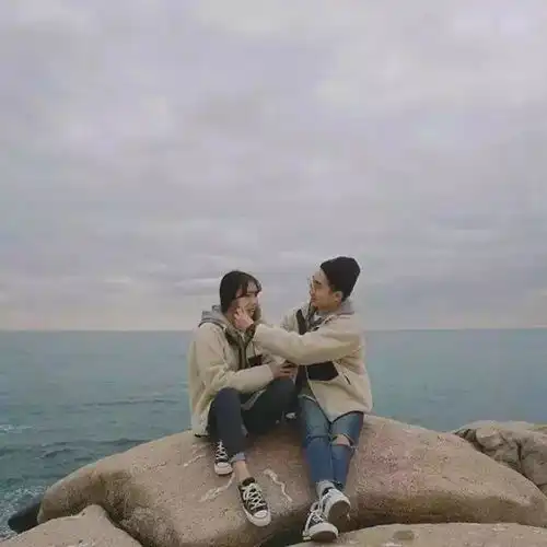 超隐蔽的情侣头像两张 