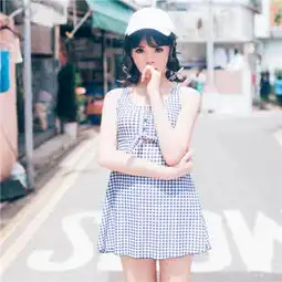  俏皮可爱元气少女头像高清图片夏天来了一起去玩水吧