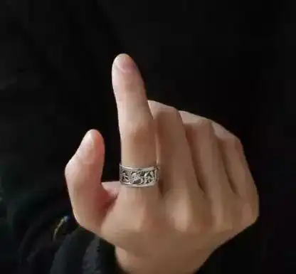  戒指戴在哪个手比较好这么多讲究吗