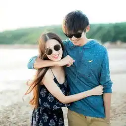  我想知道这是不是情侣头像,如果是,另一张或者,有没有相同类似的男头像