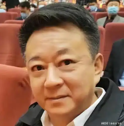  朱军住院病床上他眼含热泪生命如一场旅行,要珍惜身边所有人