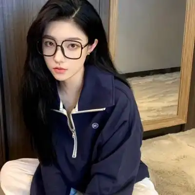 女生头像ins质感干净学