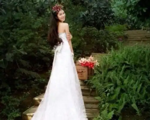 孙姓微信头像最新版婚纱