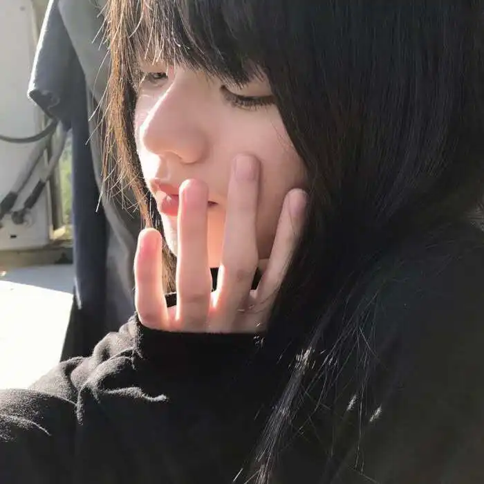  网易云热评如果你喜欢一个人那就先从朋友开始,可以像情侣一样,哪怕