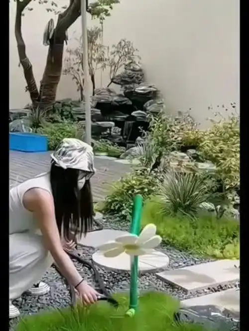  闺蜜说给我买了个神经病花洒,说特适合我我觉得她在骂我浇花神器