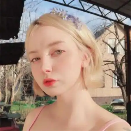  2020最新独特好看的欧美女生头像气质唯美图片