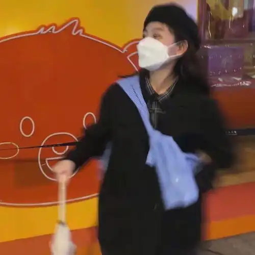  小众女头浪漫世界值得孤身
