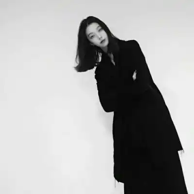  闺蜜头像四人各一张真人四人姐妹头像