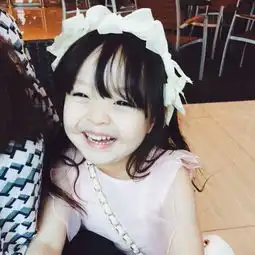  这韩国小女孩是谁有谁知道她ins的麽