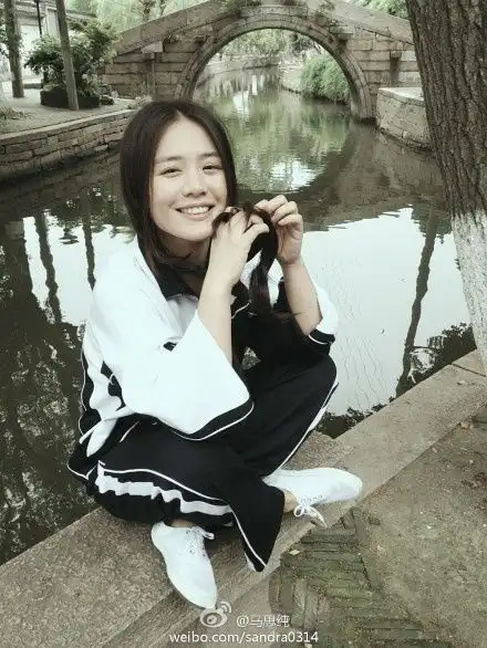 求八马思纯蒋雯丽的外甥女