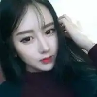  背景真人少女头像图片微信头像图片大全