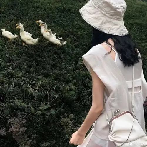 头像职业女性微信高清头