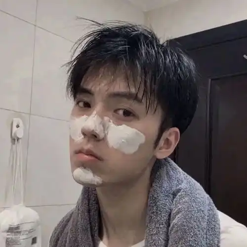  男生头像我好像只能袖手旁观看你喜欢别人了.