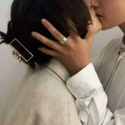  专属情头很荣幸能成为你年少时坚定不移的喜欢
