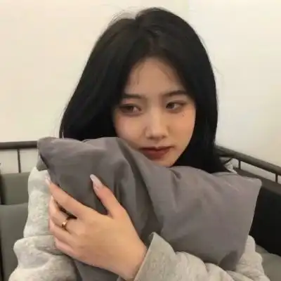  2021笑起来甜美女生好看的精致头像秋天也有自己独有的浪漫