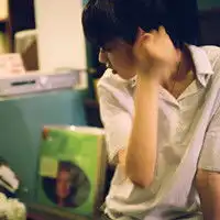  文艺范儿的qq女生头像那些你曾为我流过的眼泪3