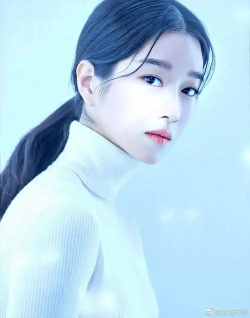 去精神病院也要穿得像去走秀,魔女系穿搭好上头