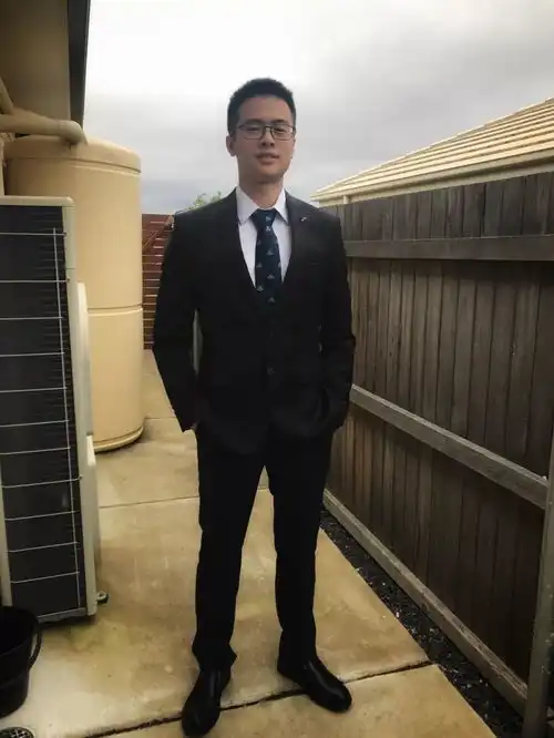 从名校毕业到手握绿卡,理工男漂洋过海成金融才俊