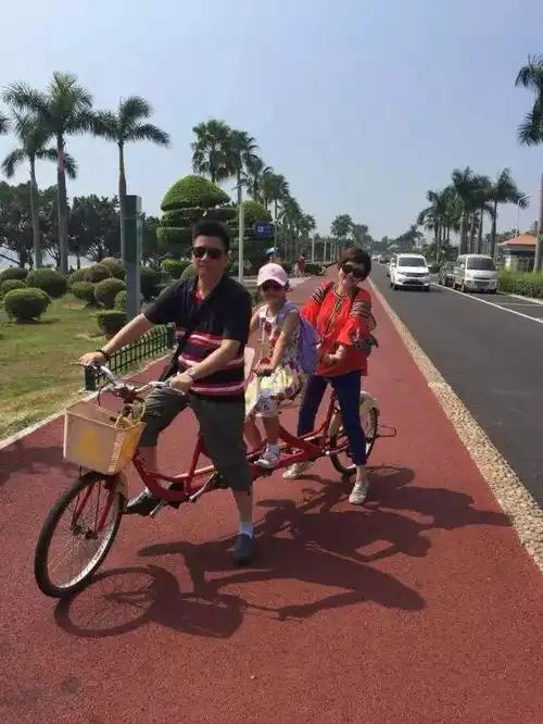  我是幸福的关二代机场海关双职工子女亲子秀