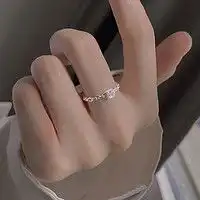  珠宝首饰天猫精选周生生开启春季浪漫