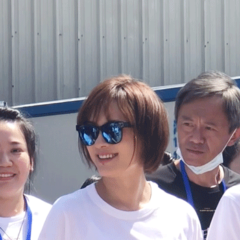 38岁孙俪生图流出气质更像20岁少女一头短发彰显青春洋溢