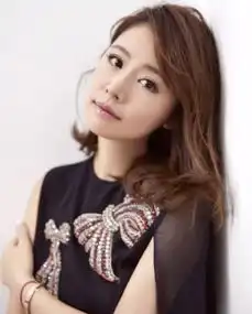  林心如终于高调一回,大方秀一家三口,原来这就是男神女神的孩子