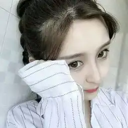  女生头像择一人深爱,等一人终老