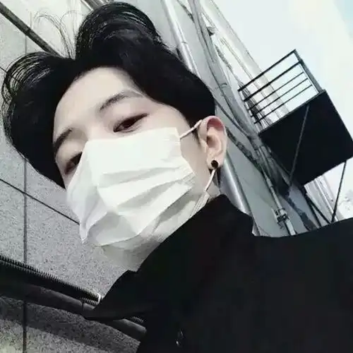  男人有这些表现时,千万不要嫌弃,恰恰是因为对你用情至深