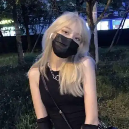  霸气高冷伤感女生头像,姐的气质没人能模仿
