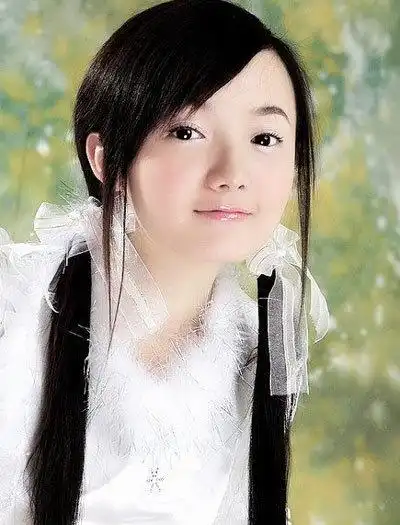  网络美女她是